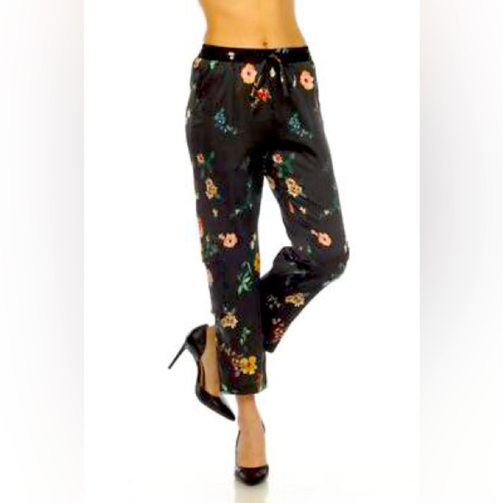 Johnny Was Black Floral Cropped Pants